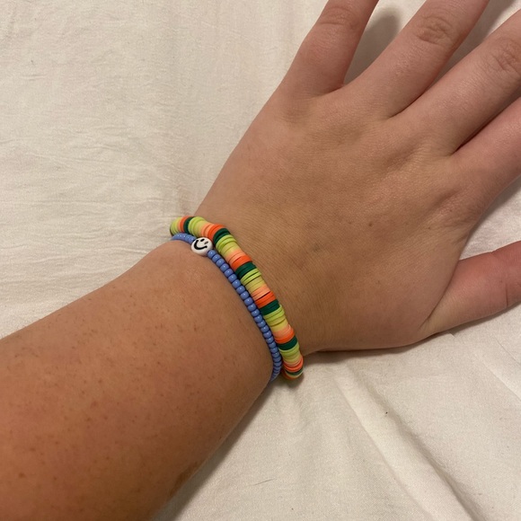 watermelon themed clay bead bracelet! - Picture 3 of 3